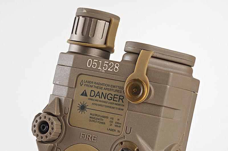 Element LA-5 UHP Iluminator Dark Earth
