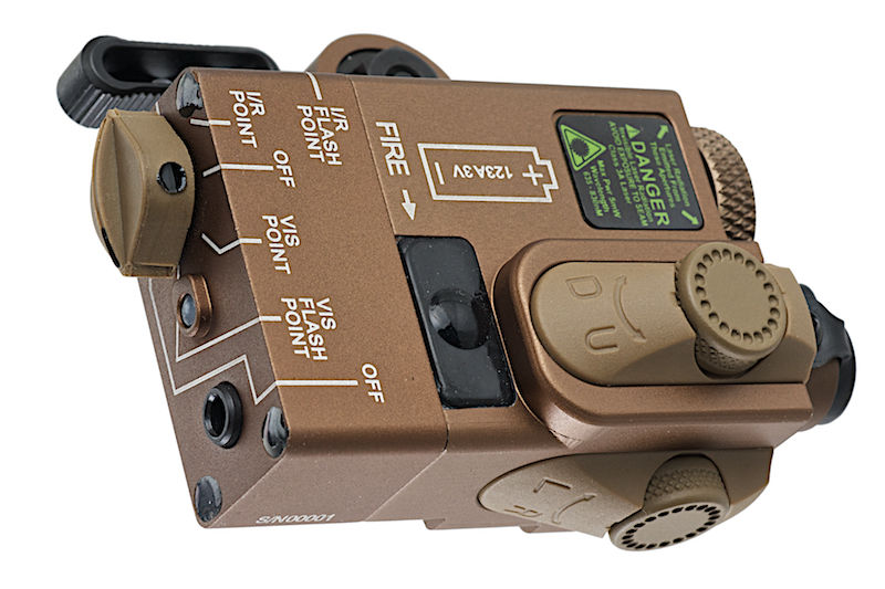 Compact Dual Laser Designator Red7IR Desert G&P